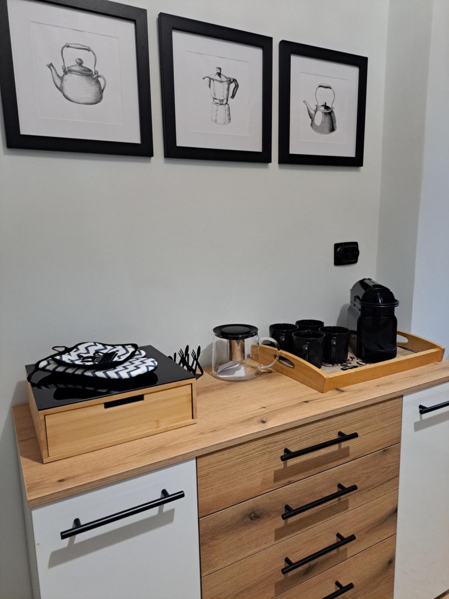 Stylish City Center Apartment Serrai Exteriör bild